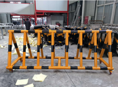 廣西南寧拒馬護欄廠 學校門口移動拒馬 防沖撞護欄 移動擋車擋人圍欄