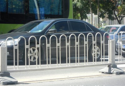 市政護欄網(wǎng)廠家熱銷