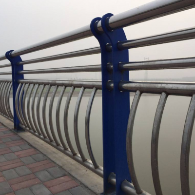 武漢橋梁護欄、橋梁防撞護欄、橋梁燈光護欄、武漢橋梁景觀護欄