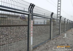 廠區(qū)三角折彎護欄網(wǎng)圖片 高清大圖 谷瀑環(huán)保