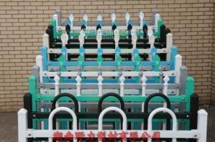 廠家直供鋅鋼陽(yáng)臺(tái)護(hù)欄與樓梯扶手 建筑建材的安全與美學(xué)選擇